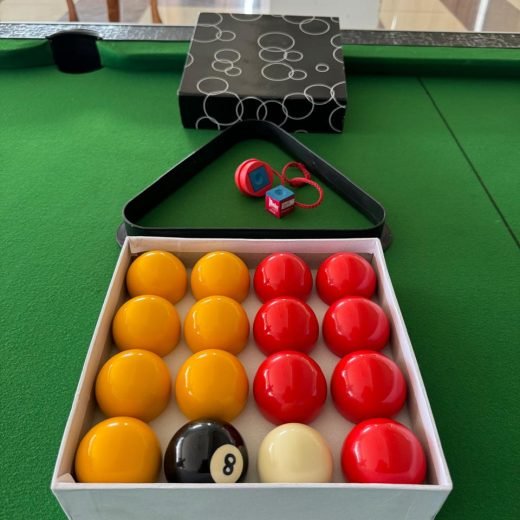 Plain balls set
