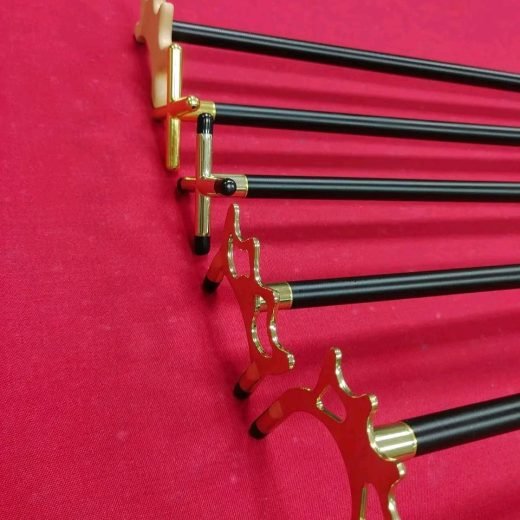 Cross bar without cueatic
