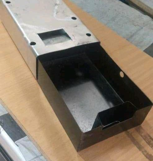 Cash box