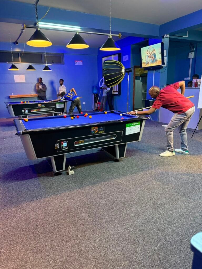 Ceramic Coated Slate Top Pool Tables Fitted with Cashles